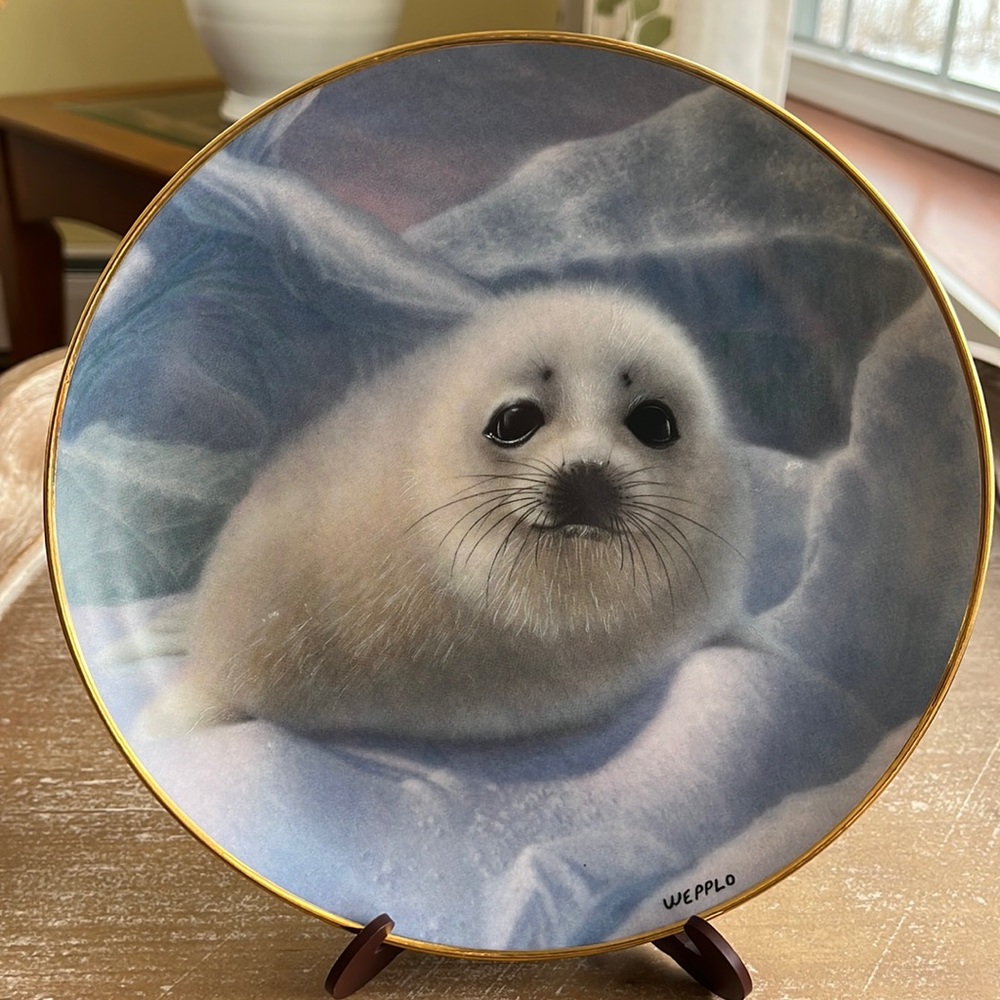 The Franklin Mint "Snow Pup" by Wepplo